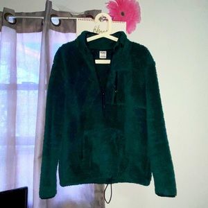 Green VS teddy pullover